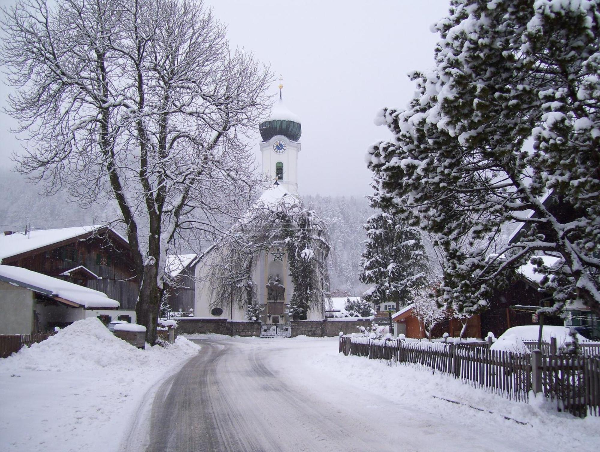 Landgasthof Kirchmayer Farchant Exterior photo
