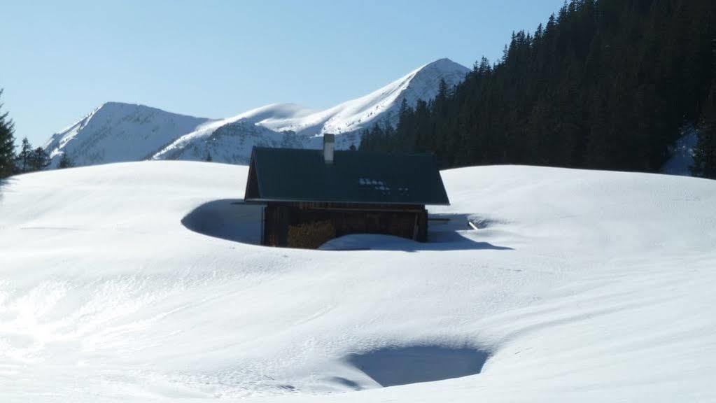 Landgasthof Kirchmayer Farchant Exterior photo