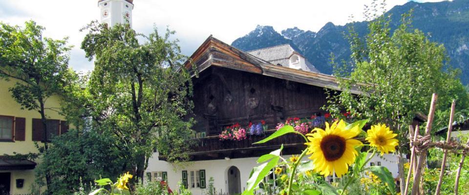 Landgasthof Kirchmayer Farchant Exterior photo